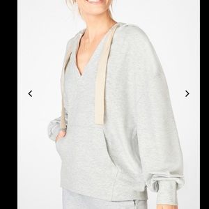 NWT FABLETICS ARIANA GREY HOODIE SIZE LARGE